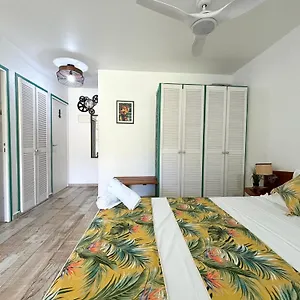 Appartement La Marigalantine - Wifi, Piscine, Accessible A Pied, Grand-Bourg (Marie Galante)